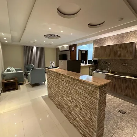 إقامة سعيدة للشقق المخدومة Tabuk Extérieur photo