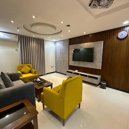 إقامة سعيدة للشقق المخدومة Tabuk Extérieur photo